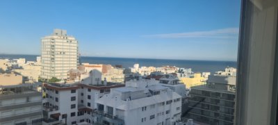 Apartamento Codigo #Amplia planta con vista al mar en venta en punta del este 