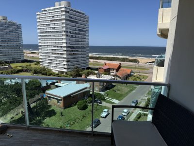 Apartamento Codigo #ESPECTACULAR PLANTA EN TORRE CON SERVIOS Y VISTA