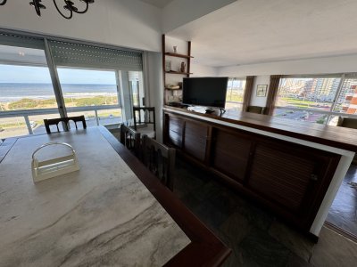 Apartamento Codigo #Excelente unidad en renta anual en primera línea 