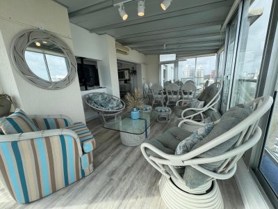 Apartamento Codigo #Hermoso apartamento localizado frente al mar disponible del 20 enero en adelante 
