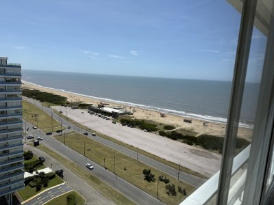 Apartamento Codigo #ESPECTACULAR PLANTA, PRIMERA LINEA, SERVICIOS Y CLUB