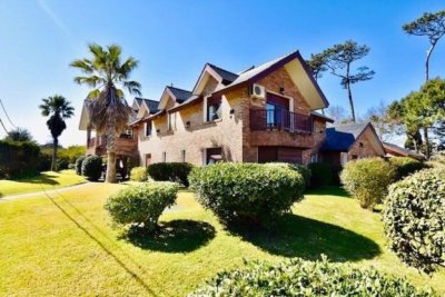 Casa Codigo #Excelente mansión a 50 mts. de la mejor zona de la playa Mansa.