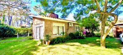 Casa Codigo #Casa en venta a pocos metros del mar en brava 