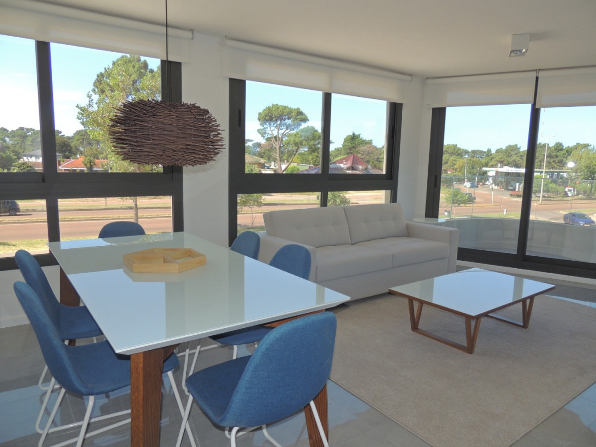 DEPARTAMENTO EN ALQUILER ANUAL EN PUNTA DEL ESTE