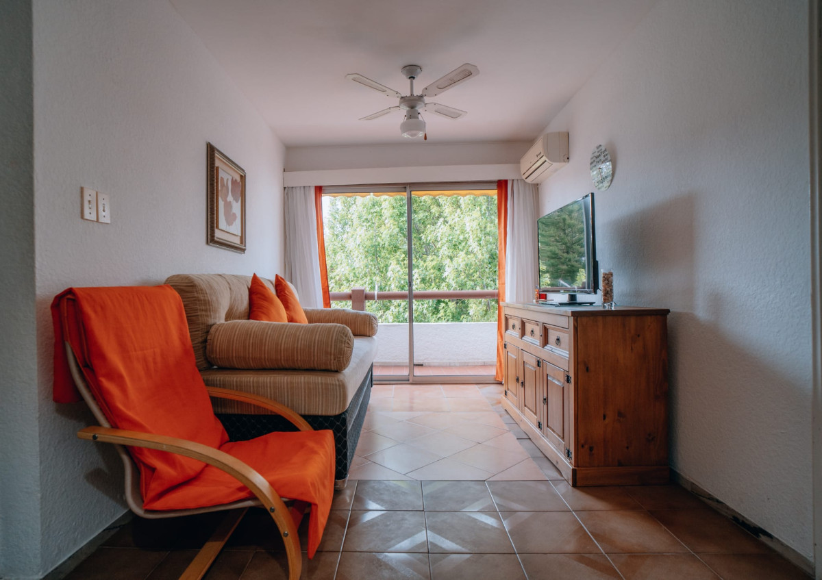 ALQUILER DE APARTAMENTO EN PUNTA DEL ESTE zona BRAVA