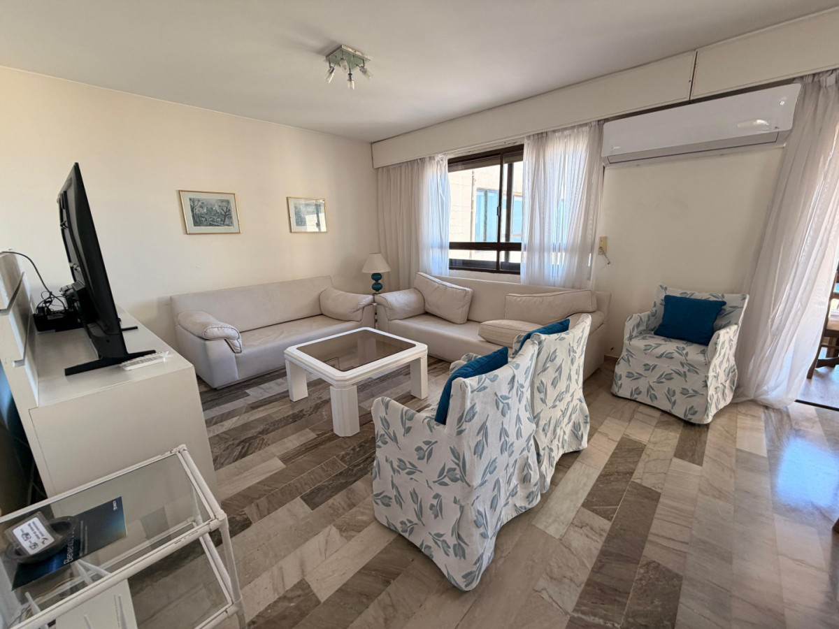 ALQUILER APARTAMENTO PUNTA DEL ESTE zona BRAVA