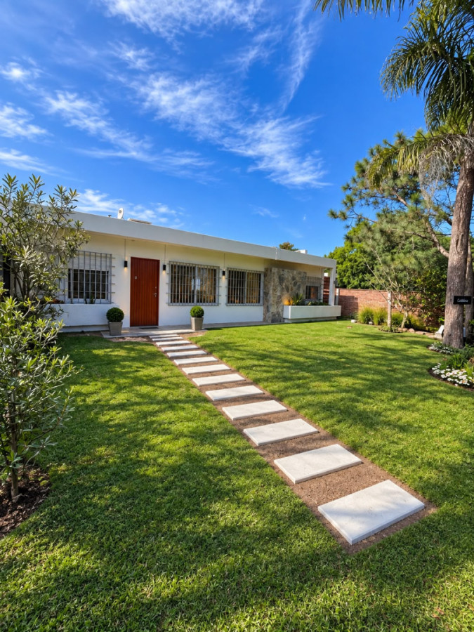 CASA EN ALQUILER, PUNTA DEL ESTE zona San Rafael