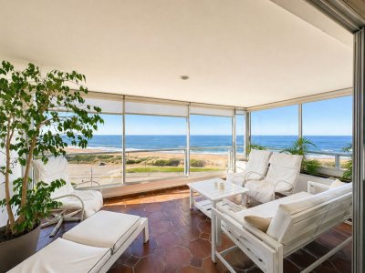 Primera lìnea playa brava 4 dormitorios  