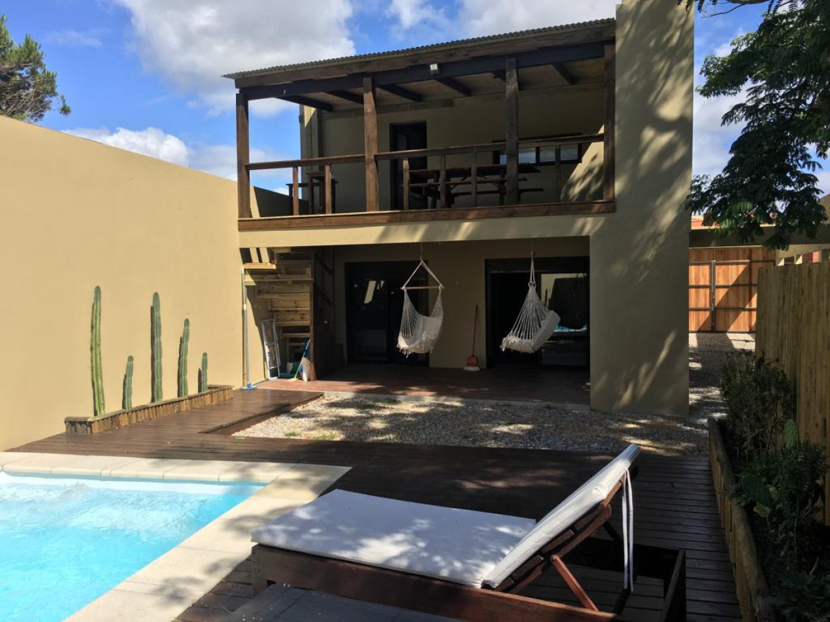 Casa 3 dormitorios a metros del mar con piscina 