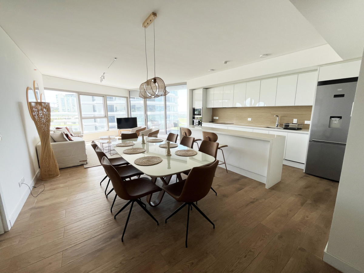 Torre Trump 2 dormitorios en suite equipado a estrenar