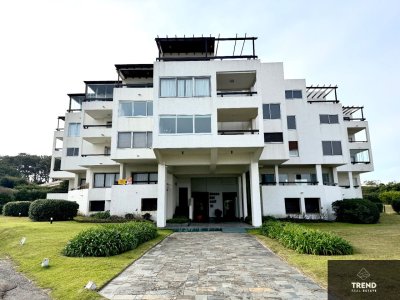 Apartamento en venta c/ cochera en Rincón del Indio