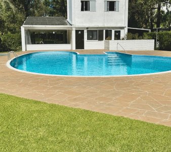 Duplex 3 Dormitorios zona Punta Shooping