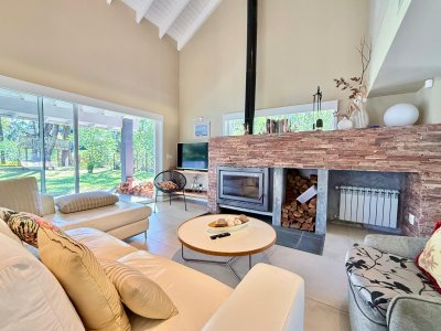 EXCLUSIVA CASA EN DESIGN VILLAGE