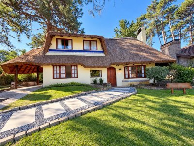 Casa en Pinares - Alquiler de temporada