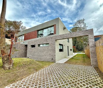 Espectacular Casa en Solanas