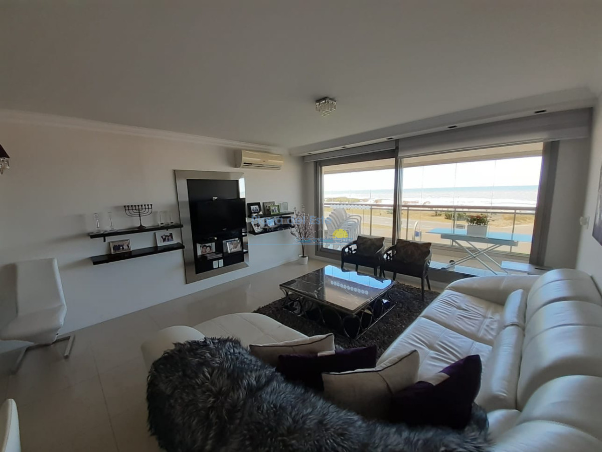 Brava - GoPunta - Portal Inmobiliario de Punta del Este - Maldonado