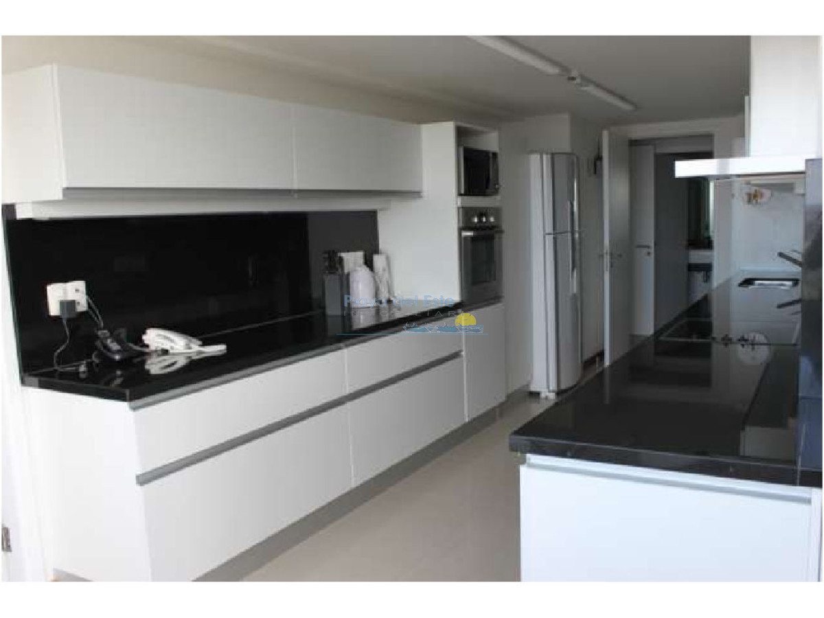 Brava - GoPunta - Portal Inmobiliario de Punta del Este - Maldonado