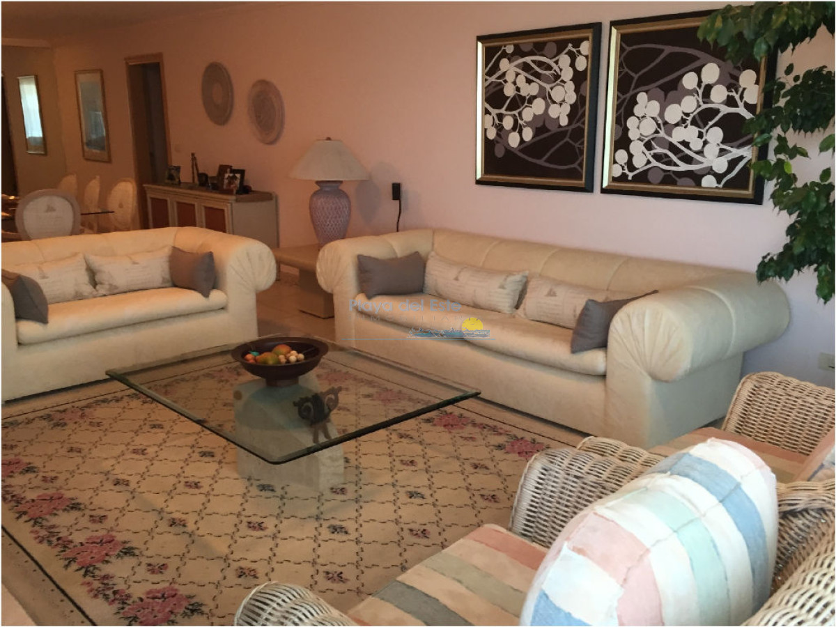 Brava - GoPunta - Portal Inmobiliario de Punta del Este - Maldonado