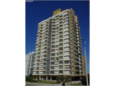 Apartamento en Punta del Este, Brava