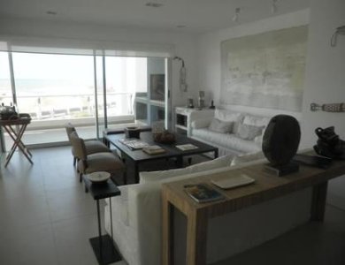 Apartamento en Brava, 3 dormitorios *