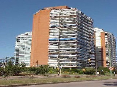 Apartamento en Mansa, 4 dormitorios *