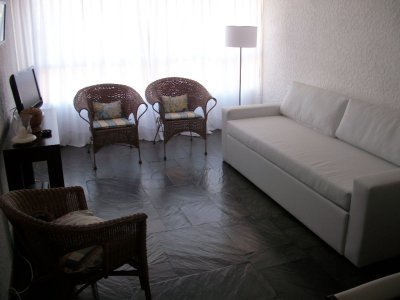 Apartamento en Brava, 1 dormitorios *