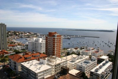 Península, 1 dormitorio y medio