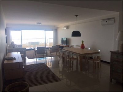 Apartamento en Punta del Este, Brava