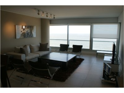 Apartamento en Brava, 2 dormitorios *