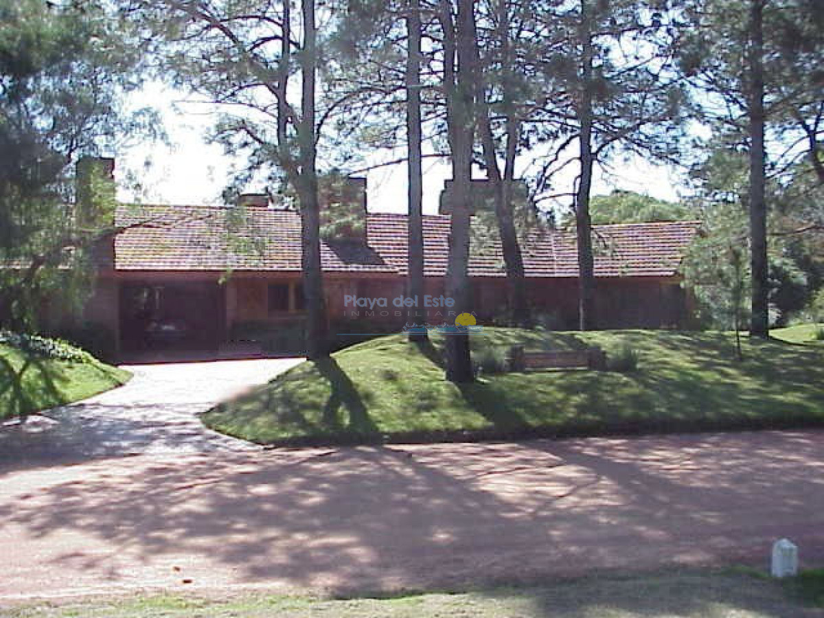 Golf - GoPunta - Portal Inmobiliario de Punta del Este - Maldonado