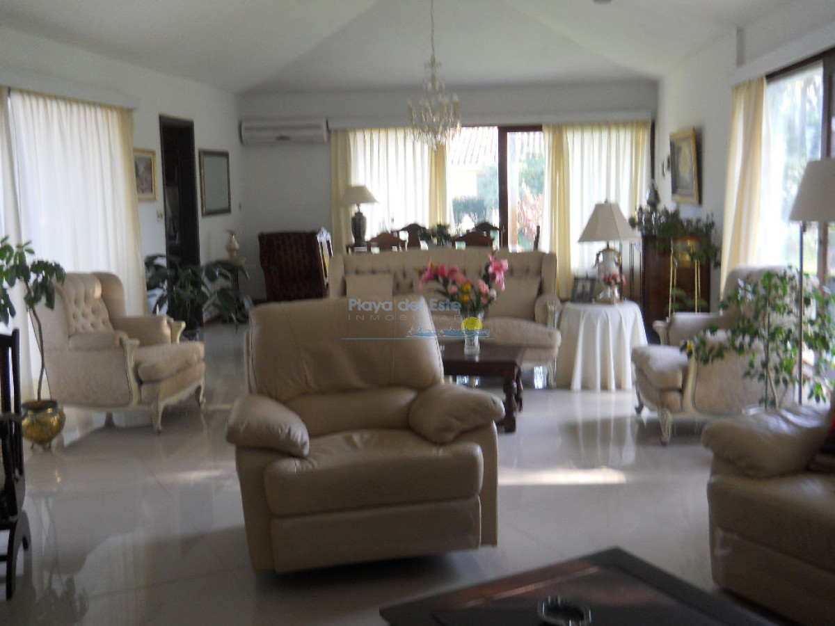 Mansa - GoPunta - Portal Inmobiliario de Punta del Este - Maldonado