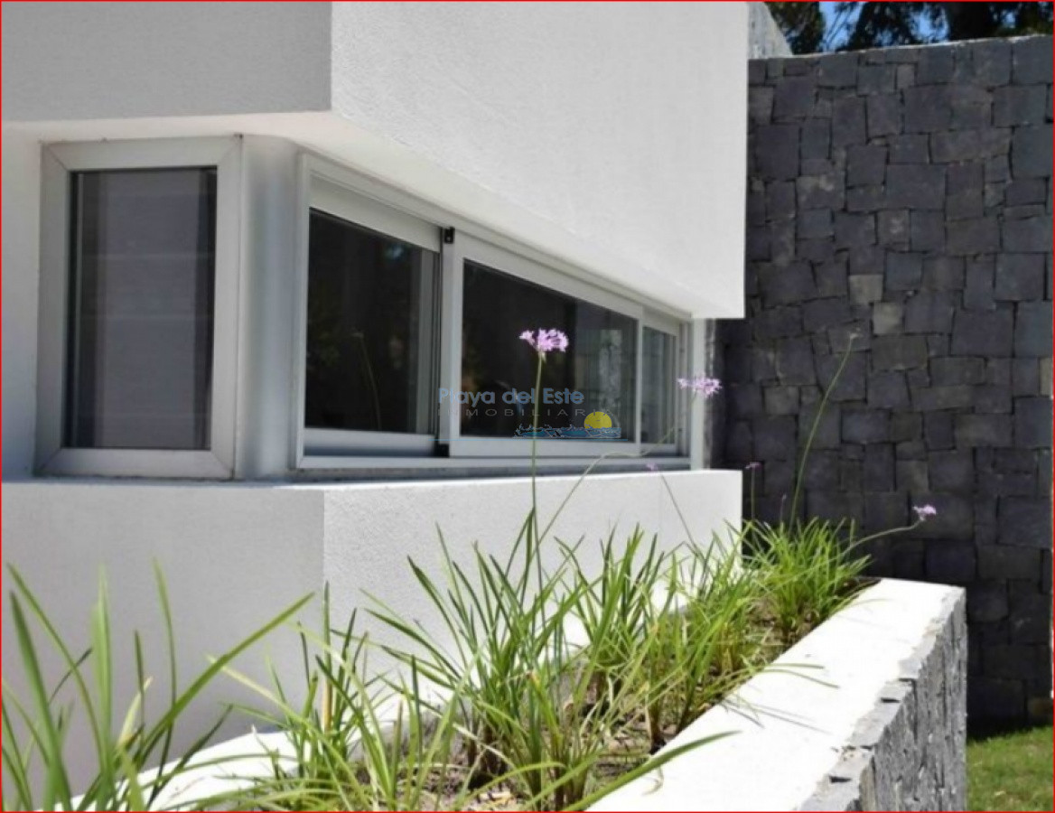 Beverly Hills - GoPunta - Portal Inmobiliario de Punta del Este - Maldonado