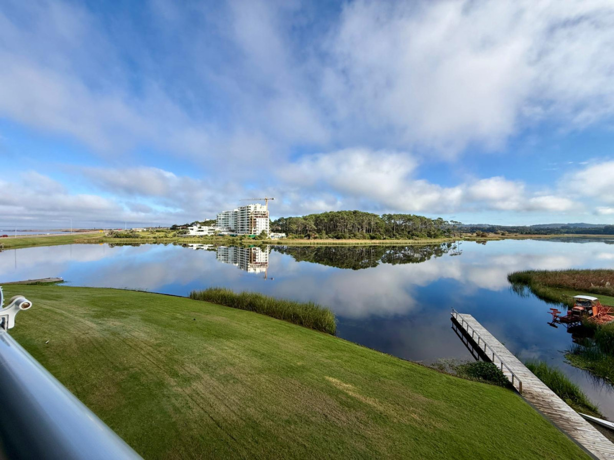 Imagen de Apartamento en venta 2 Dorm y 2 Baños Parrillero y Estufa | Laguna del Diario, Punta del Este