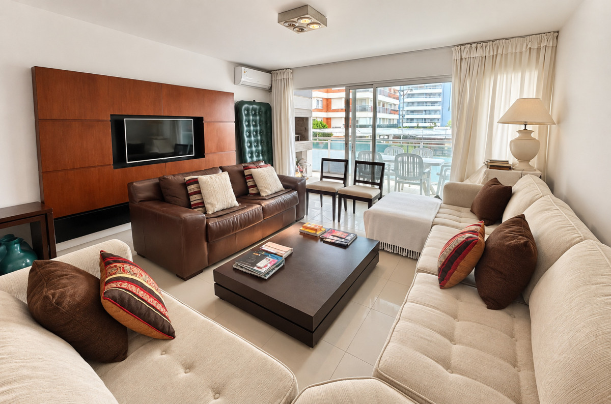 Imagen de Apartamento venta 3 dormitorios 3 baños + Toilette | Av. Chiverta