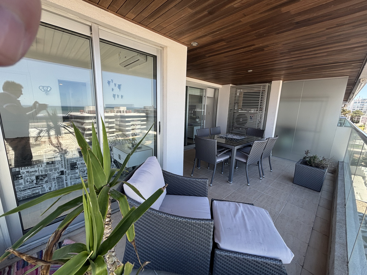 Imagen de Apartamento en Venta a 50 metros de Playa Brava