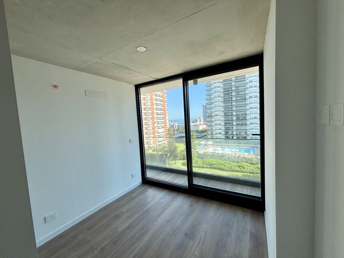 Imagen de TORRES DEL ESTE | 2 dorm 2 baños desarrollo de lujo en Av. Chiverta, Punta del Este
