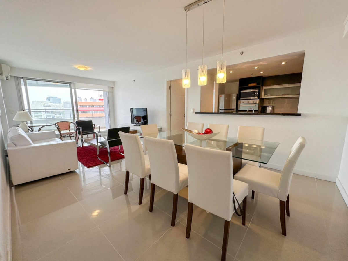 Imagen de Apartamento en venta sobre Av. Chiverta