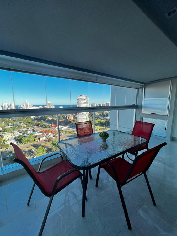 Imagen de Apartamento con parrillero propio en alquiler temporario 2026 - 2027 en Punta del Este