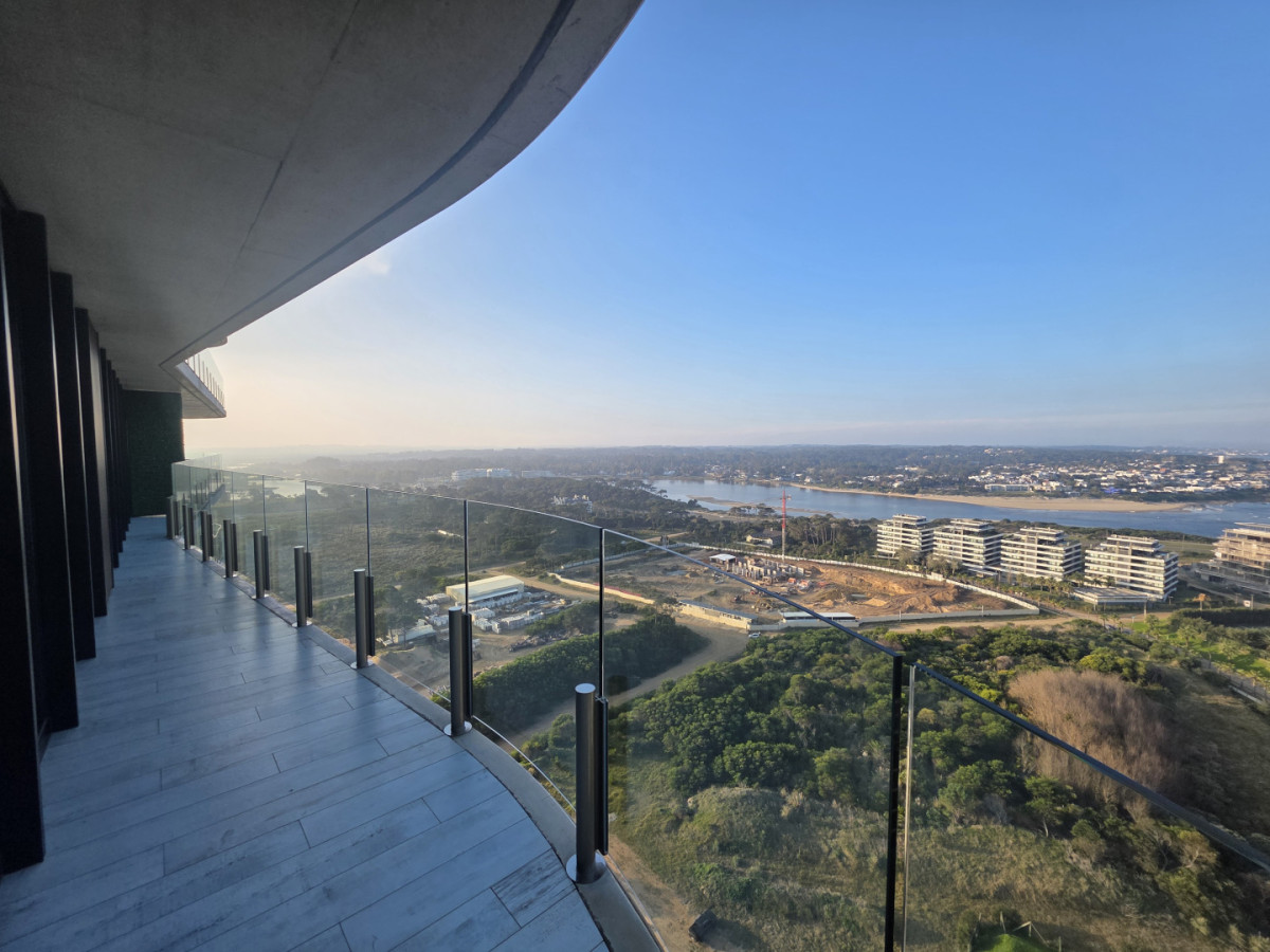 Exclusivo apartamento en Surfside – Playa Brava, Punta del Este