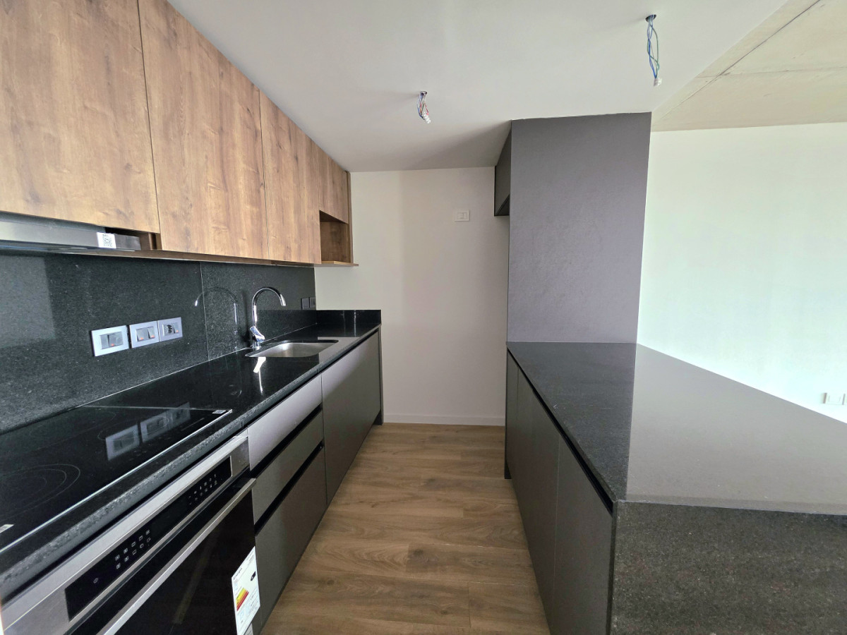 Venta 2 d en Torres del Este 