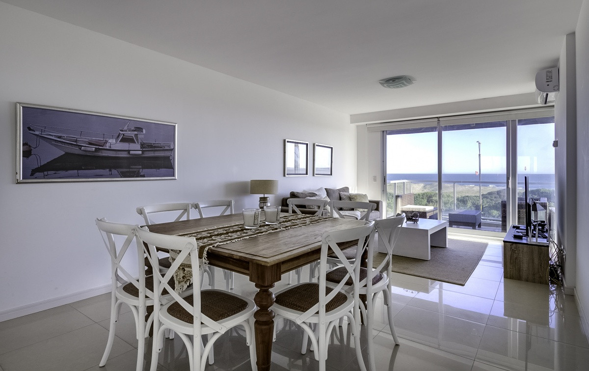 VENTA APARTAMENTO 3 DORMITORIOS PRIMERA LINEA