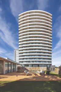 Alquiler 2 Dormitorio y medio en la zona de ventura Tower Carrasco 