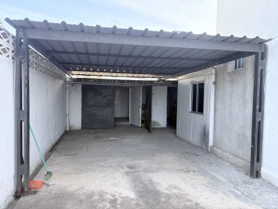 Depósito 200m2 con oficina y cámara de frío - Nuevo Paris