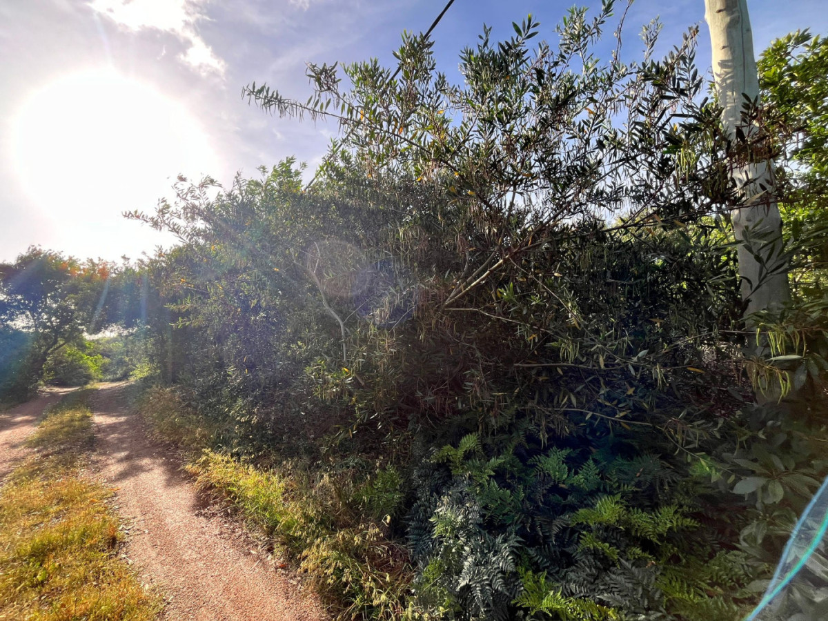 Terreno en venta en exclusiva zona de Santa Ana Canelones con salida al mar.