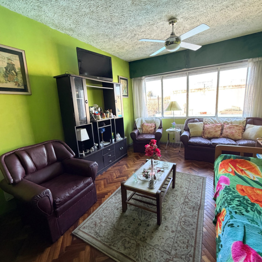 Venta Apartamento 1 Dormitorio con Garaje Aguada Montevideo V 