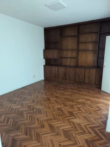 Alquiler casa 4 Dormitorios Centro Montevideo D