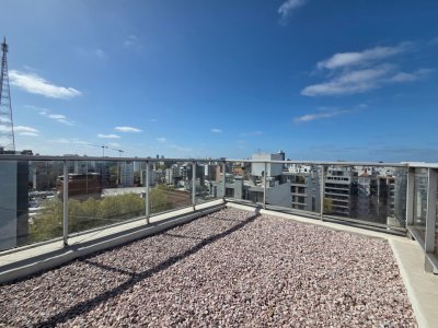 Alquiler Monoambiente Con Gran Balcón Piso Alto Cordón 