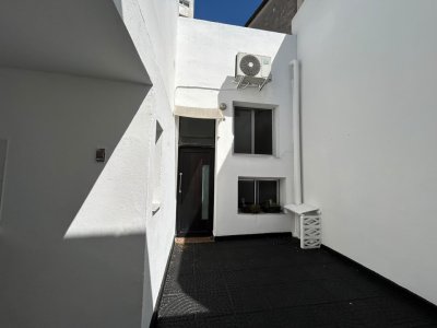 Alquiler apartamento 1 dormitorio+patio EXCLUSIVO Pocitos 