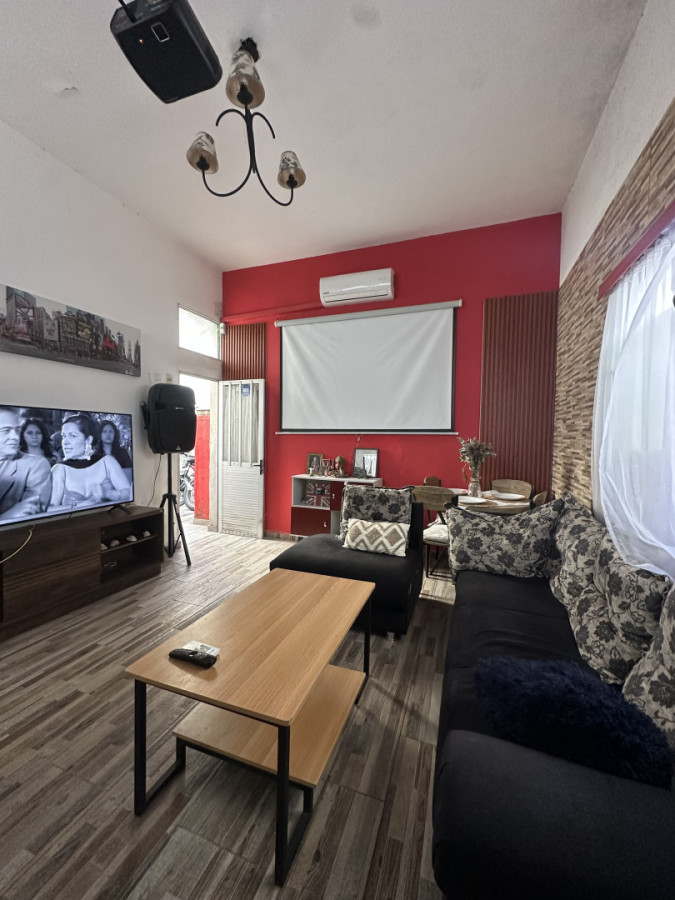 Venta apartamento 2 dormitorios, patio. La Blanqueada