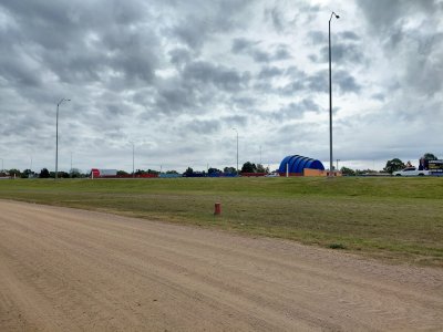 Venta terreno con visibilidad a la ruta 1, Ciudad del Plata